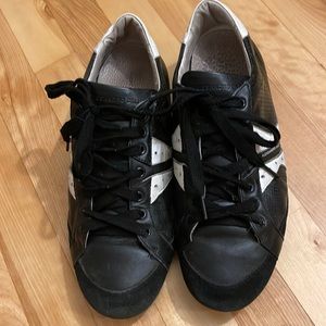 leather, light, designer, comfortable for every day krasovki.